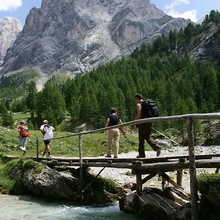 Hotel Col Di Lana