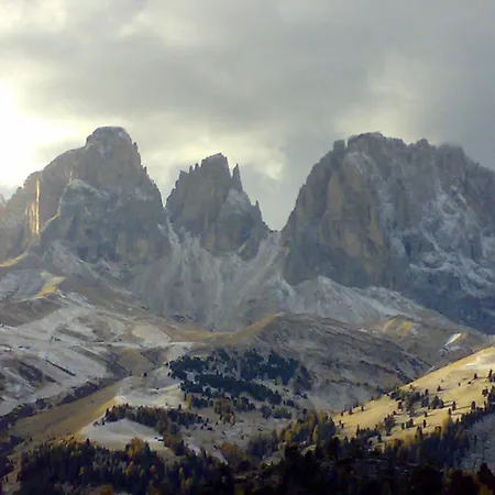 Col Di Lana Szálloda 2*