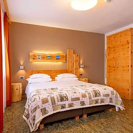 Hotel Col Di Lana 2*