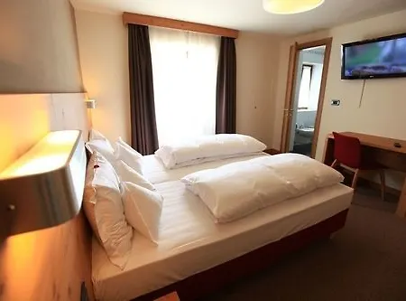 Col Di Lana Otel 2*