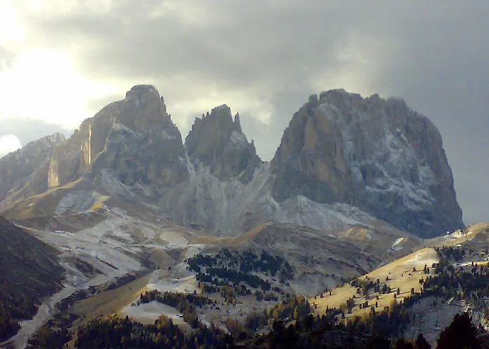 Col Di Lana Hotel 2*