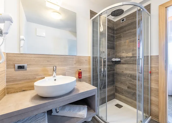 Hotel Col Di Lana 2*