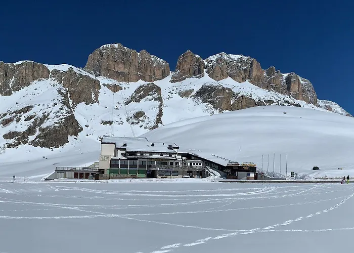 Col Di Lana Szálloda 2*