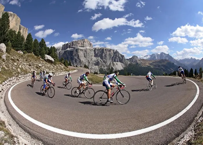 Col Di Lana Hotel 2*